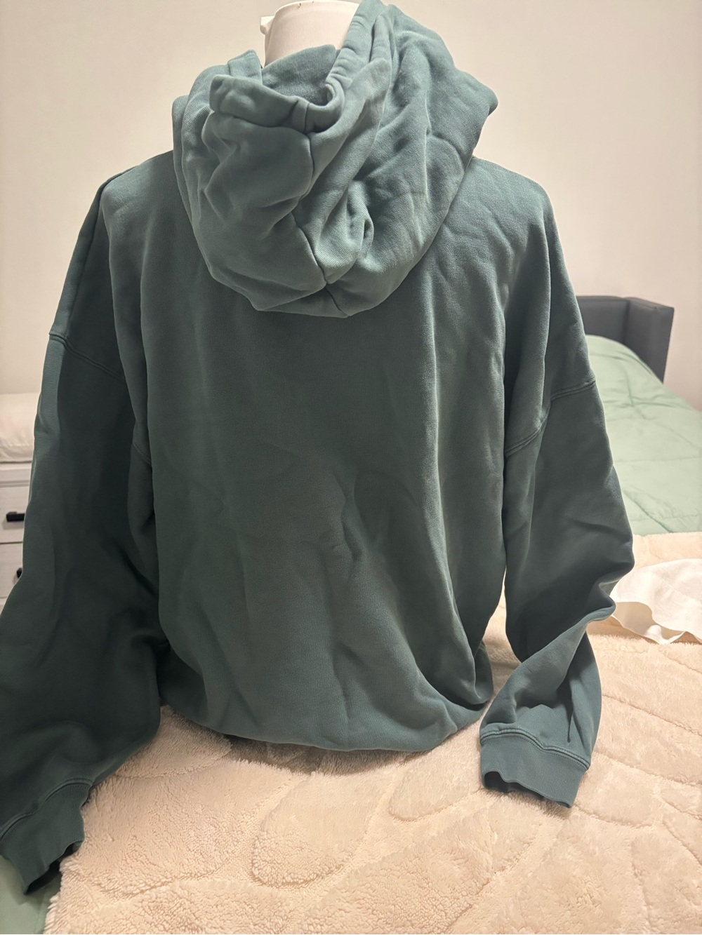 Sweater Subcategory Classification - Picture 3 of 4